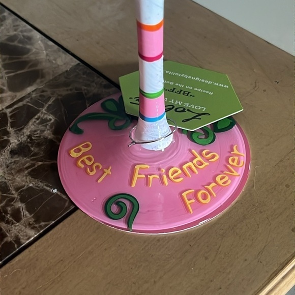 Brand New Lolita "BFF" 15 oz. Hand Painted Wine Glass Best Friends Colorful Gift - Picture 4 of 16